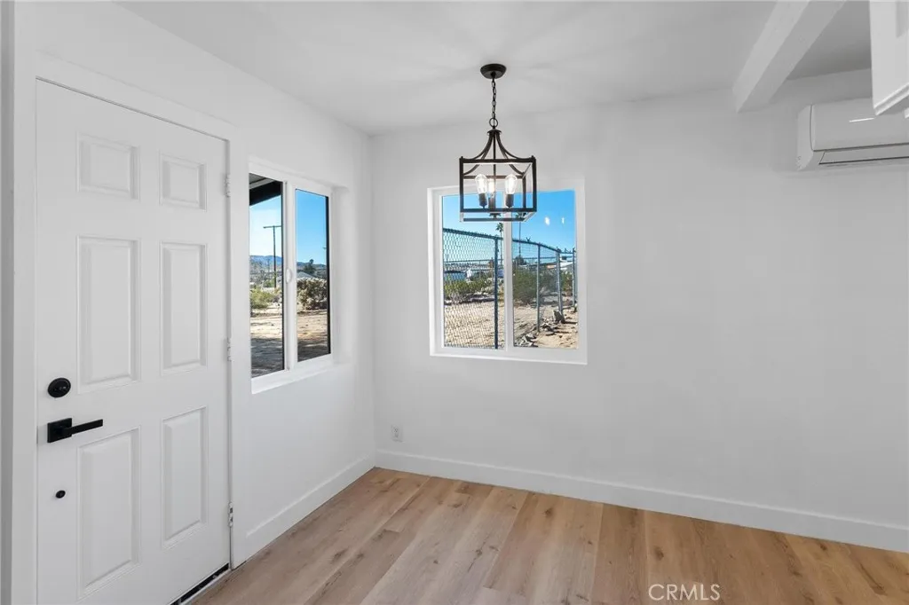 72555 Nicolson Dr, 29 Palms, California 92277 home-pic-8